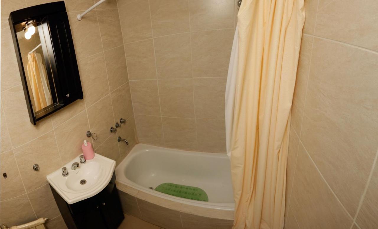 Yaik Iii Apartment